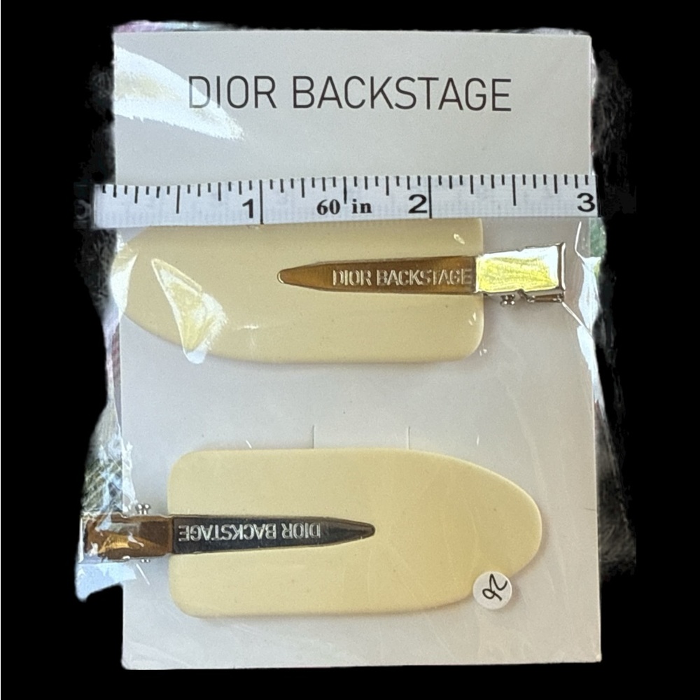 New in Package Dior Backstage VIP Hair Accessory in Cream and Silver - Picture 3 of 3